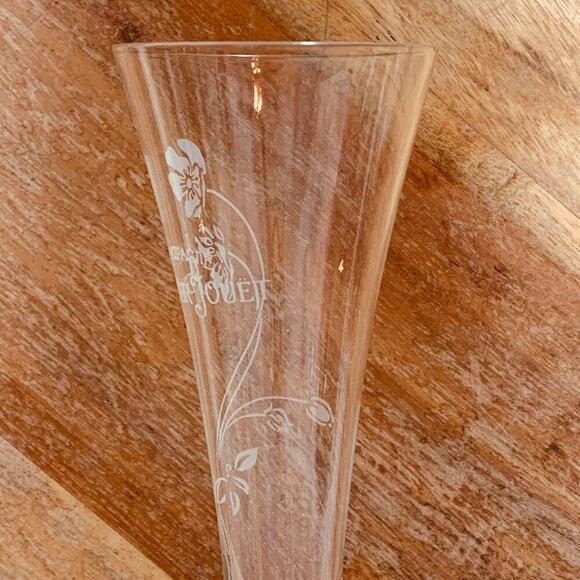 PERRIER JOUET (6) Champagne Flutes 9-3/4" White Floral Trumpet Etched VTG NIB - Picture 5 of 12